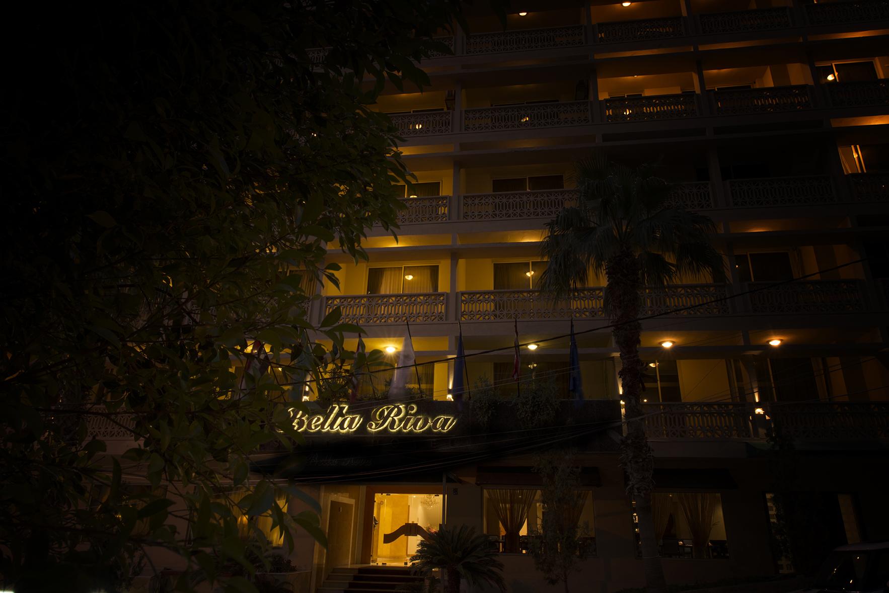 Rawche Universal Aparthotel