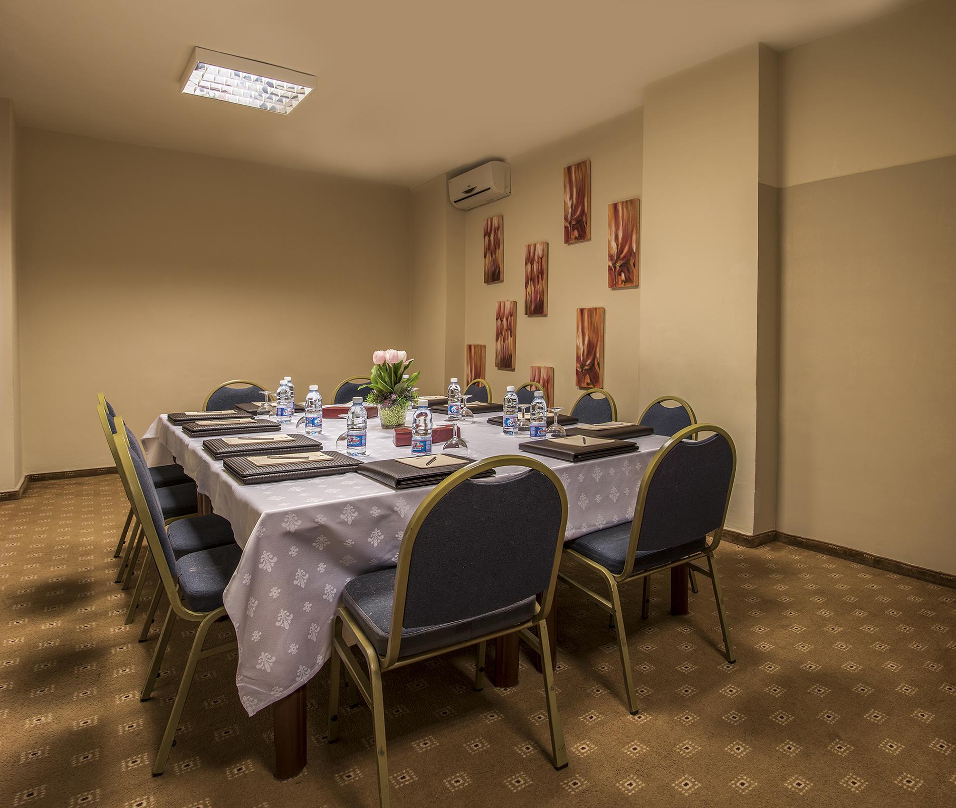 Rawche Universal Aparthotel Beirut