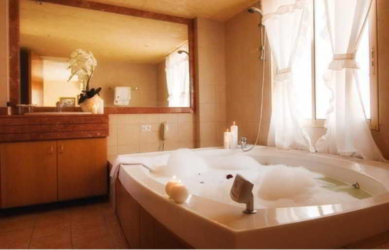 Aparthotel Rawche Universal 4*