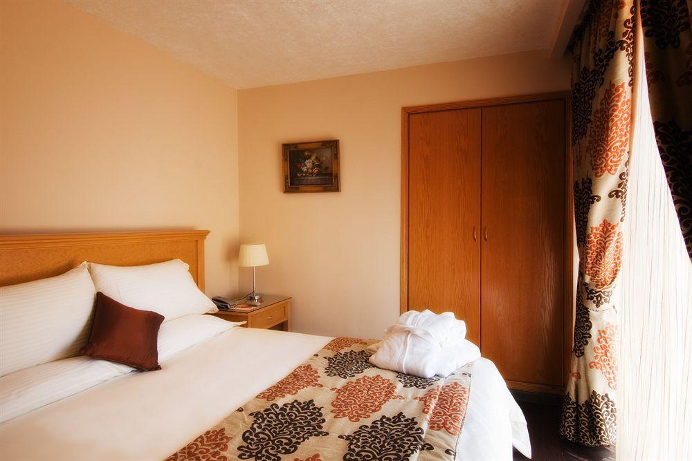 Rawche Universal Aparthotel