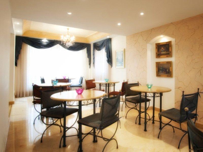 Aparthotel Rawche Universal
