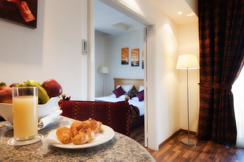 Rawche Universal Aparthotel Beirut