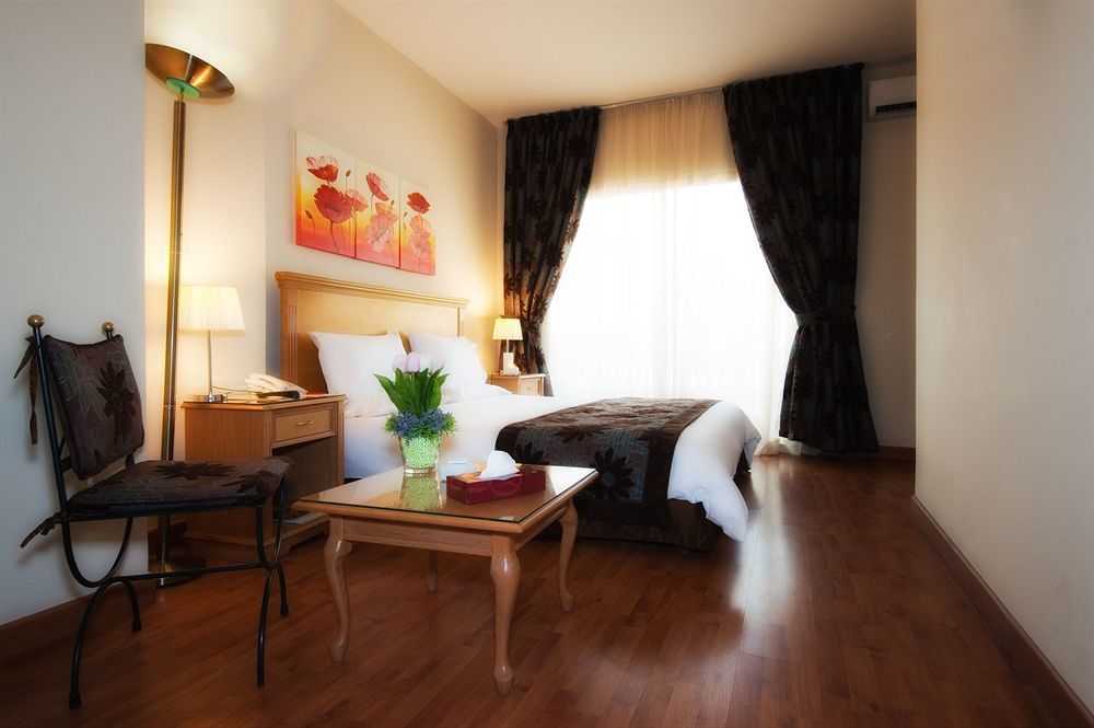 Aparthotel Rawche Universal 4*