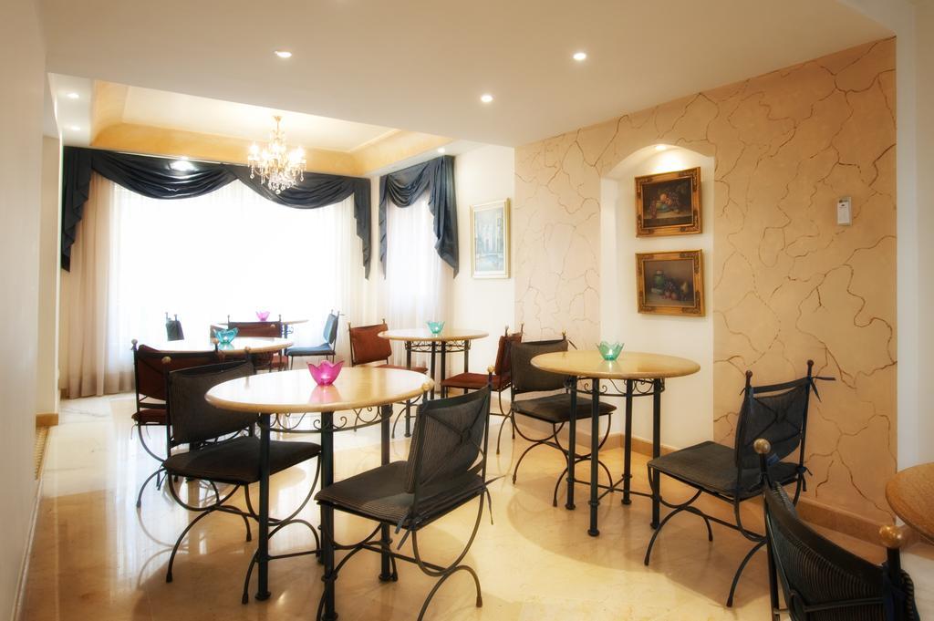 Rawche Universal 4*